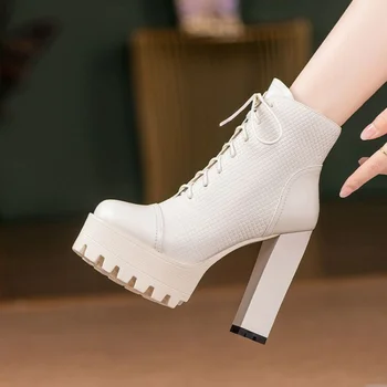2022 Есен и зима, Нови Модни Бели Къси ботуши Martin, Чубрица обувки на висок Дебел ток със стоте женски обувки