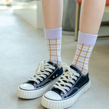 INS new mori момиче стил таро лилави чорапи памук прилив на лятото Японски Корейски шарени каре в прерията, шикозни чорапи-тръба елегантен дизайн