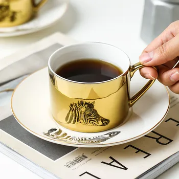 Ins луксозна скандинавски slr керамична чаша с отражение на животни, креативна проста послеобеденная чаена домашна кафеена чаша, Чаша и чиния