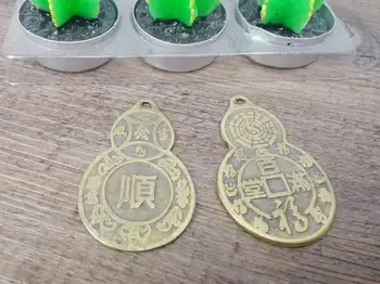 Китайски Стара Медна Монета във формата на Тиква с китайския символ на тях и Модели, Art Окачен Декор, Парична Монета за Късмет, Късмет, Богатство